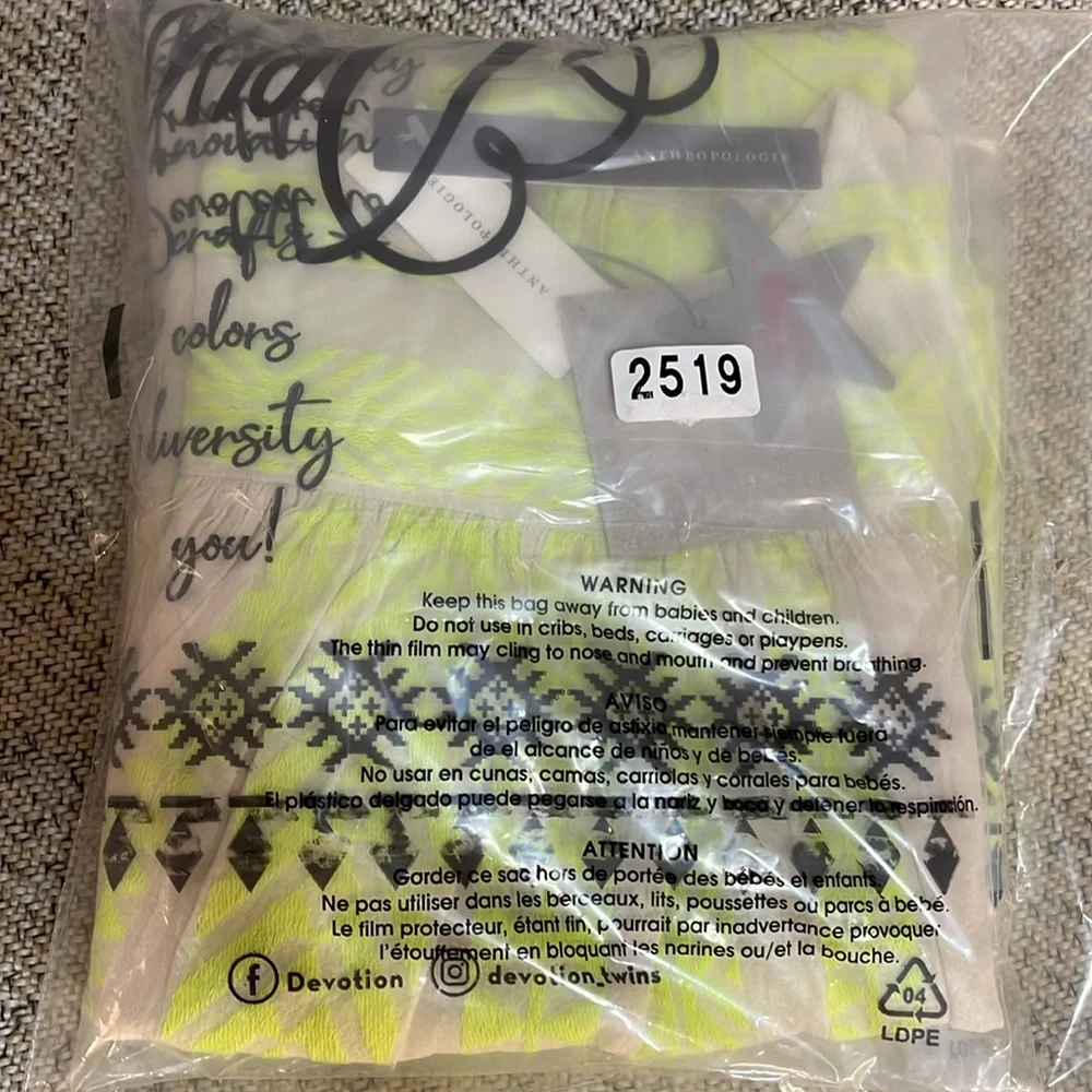 Anthropologie Devotions Twin Petra Embroidered Lime Two Piece Set Size 8/10 NWT - Picture 12 of 16
